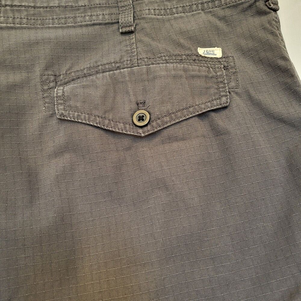 IZOD Saltwater Men's Size 42 Gray Cargo Shorts All Cotton Hiking Athleisure - Picture 11 of 15